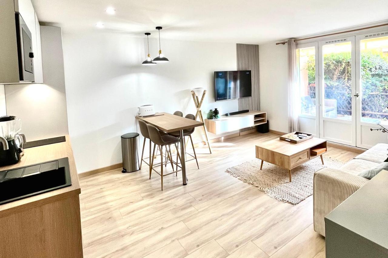 Magnifique 2 Chambres Terrasse Et Parking Saint-Tropez Ngoại thất bức ảnh